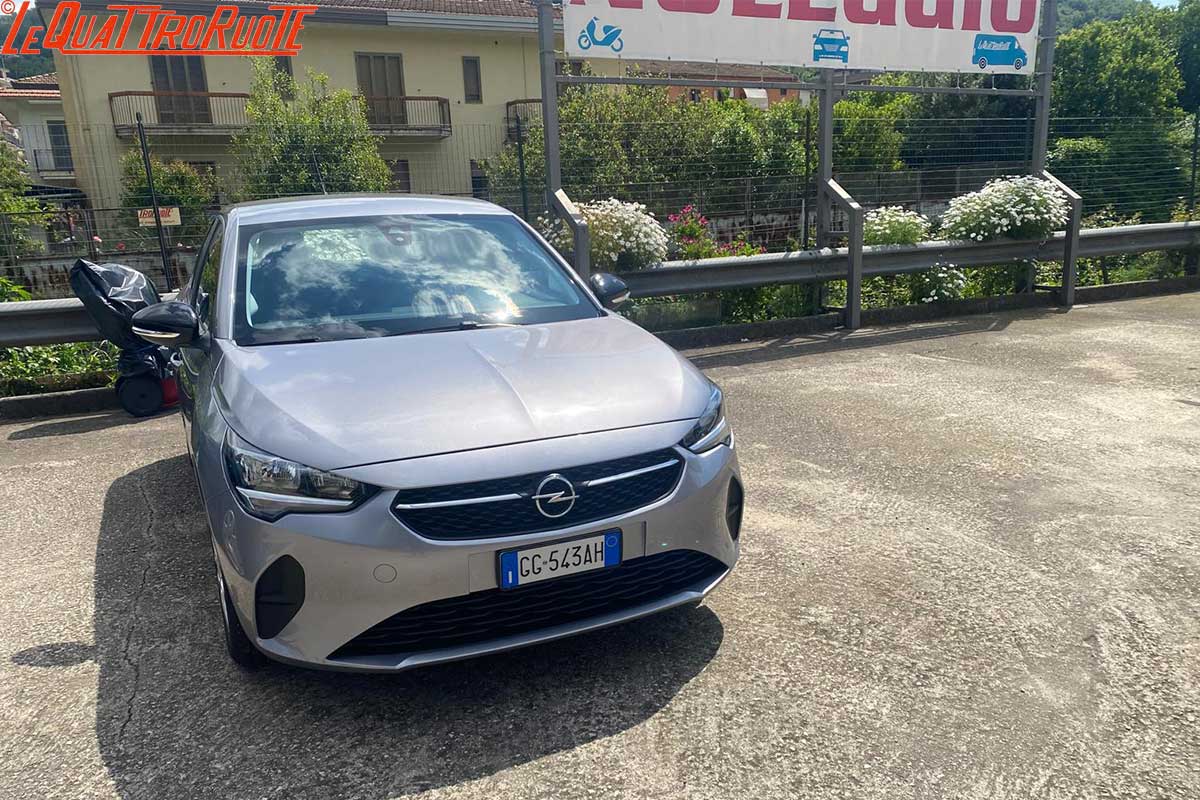 opel corsa modello elegance